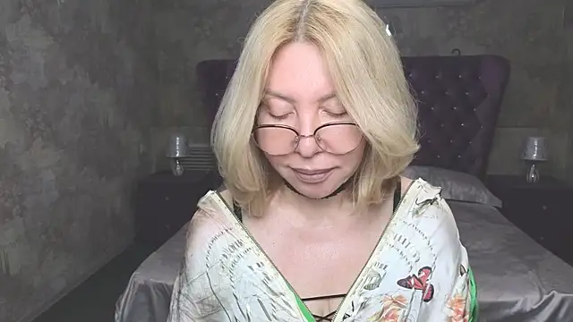 Wendy Waves online show from 09/23/25, 11:39