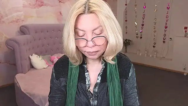 Wendy Waves online show from 10/04/25, 10:50