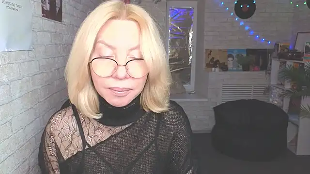 Wendy Waves online show from 10/16/25, 11:40