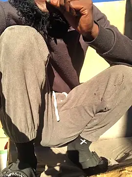 cuminsidebby online show from 04/28/26, 05:23