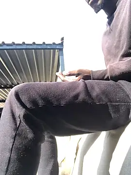 cuminsidebby online show from 04/14/26, 07:24