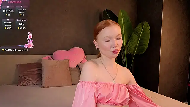 Snapshot of Anna_Patterson chatting on 09/16/25, 08:26 Anna Patterson online show from 09/16/25, 08:26