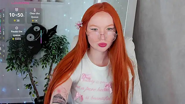 Snapshot of Anna_Patterson chatting on 11/06/25, 09:24 Anna Patterson online show from 11/06/25, 09:24