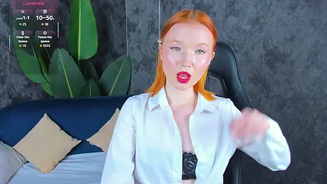 Snapshot of Anna_Patterson chatting on 11/24/25, 10:15 Anna Patterson online show from 11/24/25, 10:15