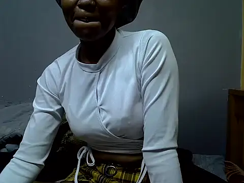 Snapshot of Sweetlanah chatting on 10/04/25, 07:59 Sweetlanah online show from 10/04/25, 07:59