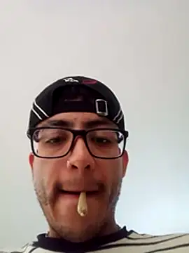 Jaleale33 online show from 11/26/25, 04:07