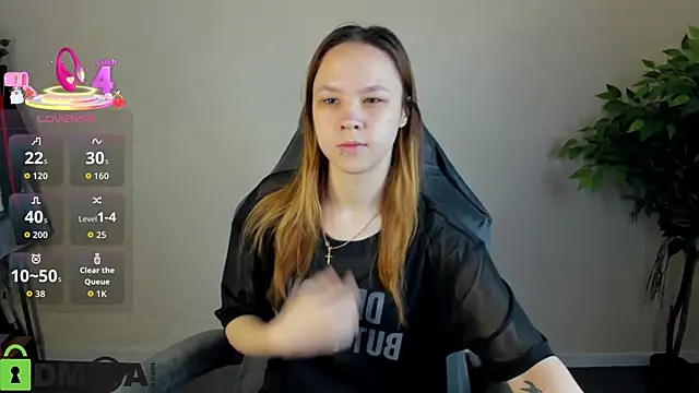 Lori Blossom online show from 02/03/26, 06:22