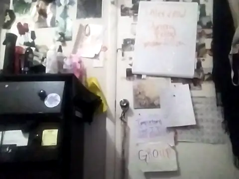 kaylikinky online show from 12/21/25, 02:57