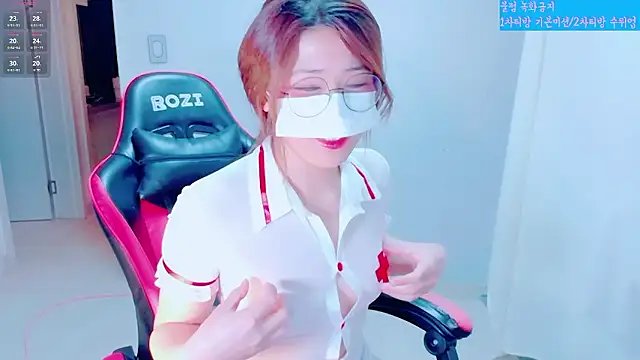 hyeony s96 online show from 09/25/25, 12:00