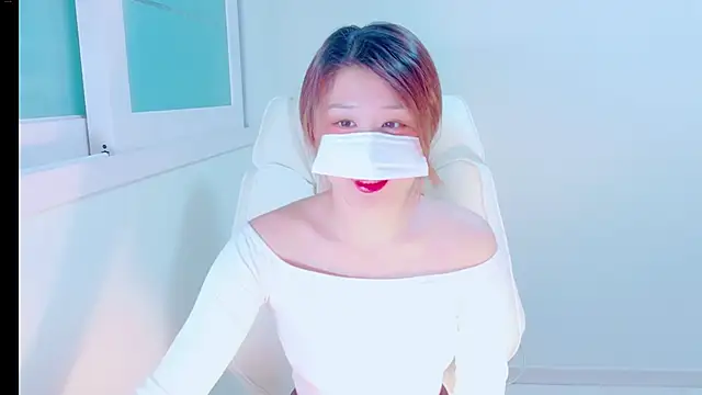 hyeony s96 online show from 10/28/25, 01:10