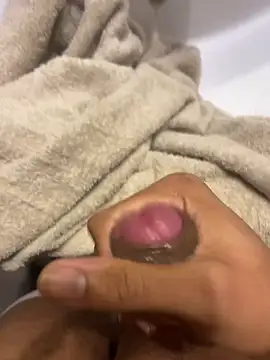 youyou933 online show from 10/07/25, 03:13