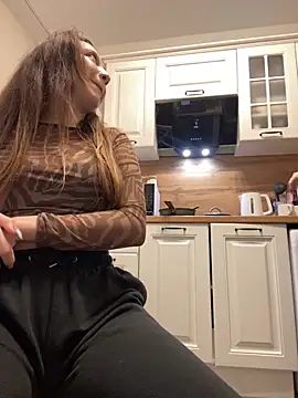 yourfavpsy  online show from 11/05/25, 03:04