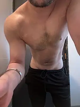 FitNhot sam online show from 04/12/26, 10:40