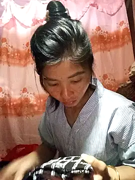 Phuongphuongg online show from 09/23/25, 01:34
