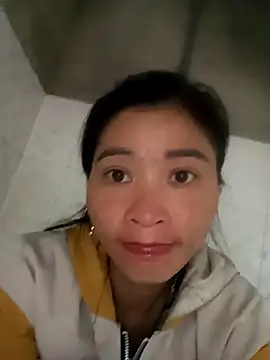 Phuongphuongg online show from 11/12/25, 12:59