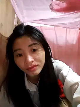 Phuongphuongg online show from 12/17/25, 01:49