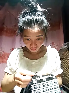 Phuongphuongg online show from 09/27/25, 02:12