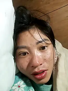 Phuongphuongg online show from 11/29/25, 02:17