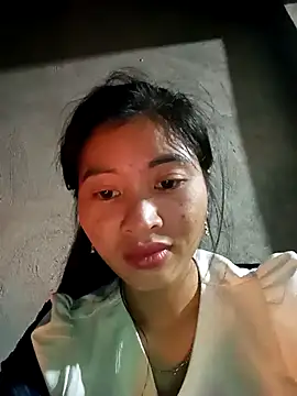 Phuongphuongg online show from 11/14/25, 10:30