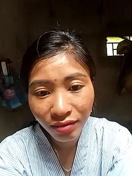 Phuongphuongg online show from 10/08/25, 02:02