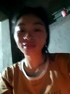 Phuongphuongg online show from 10/10/25, 10:54
