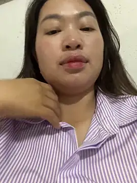 Nhung584 online show from 10/20/25, 01:29