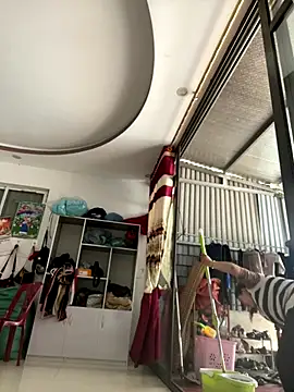 Nhung584 online show from 10/28/25, 03:07