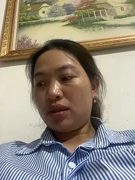 Nhung584 online show from 10/06/25, 01:01