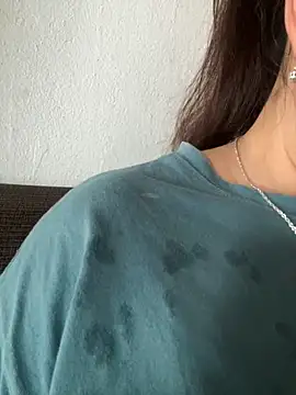 Nhung584 online show from 09/19/25, 11:31