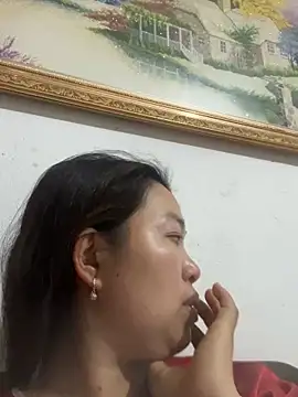 Nhung584 online show from 10/26/25, 01:11