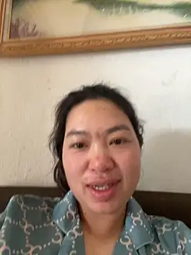 Nhung584 online show from 10/12/25, 12:12