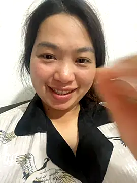 Nhung584 online show from 10/18/25, 12:07
