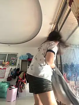 Nhung584 online show from 10/18/25, 12:01
