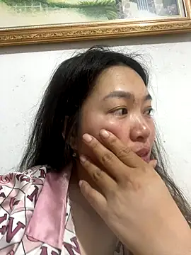 Nhung584 online show from 11/05/25, 01:25