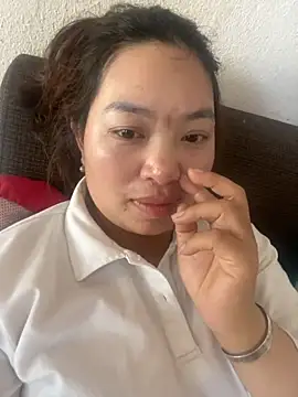 Nhung584 online show from 10/11/25, 05:41