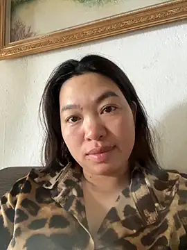 Nhung584 online show from 10/26/25, 12:55