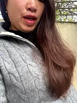 Nhung584 online show from 12/21/25, 03:08