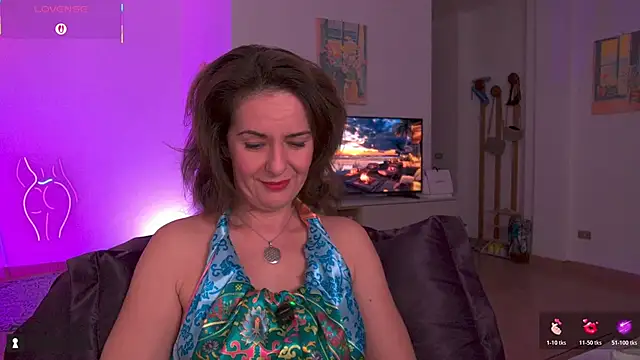 Witch in Silk online show from 10/31/25, 08:27