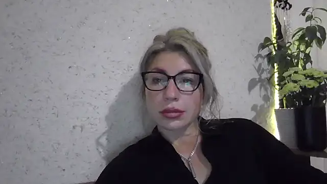 fox red lady7 online show from 11/27/25, 08:53