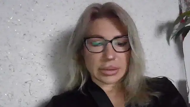 fox red lady7 online show from 04/11/26, 07:05