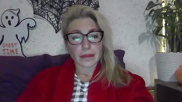 fox red lady7 online show from 11/04/25, 09:29