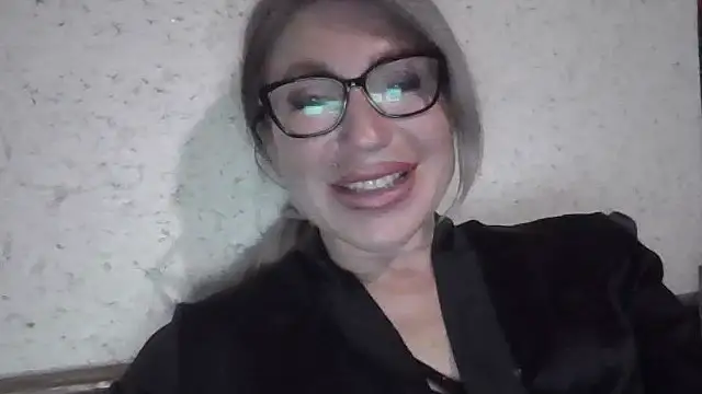 fox red lady7 online show from 03/24/26, 08:42