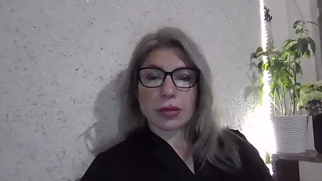 fox red lady7 online show from 12/05/25, 08:50