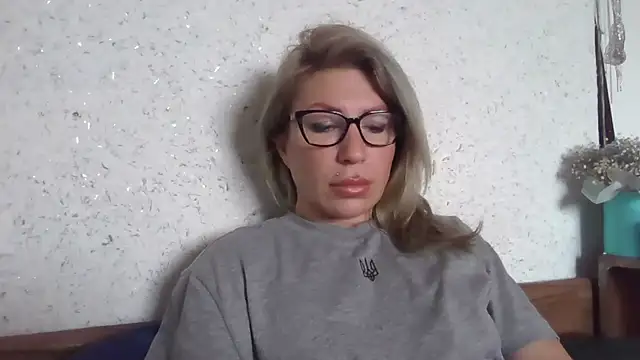 fox red lady7 online show from 01/13/26, 08:40