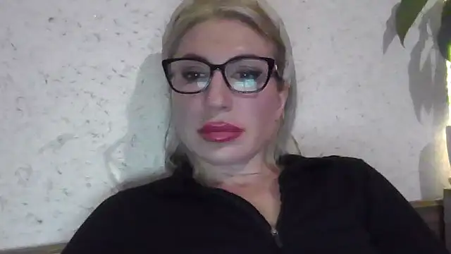 fox red lady7 online show from 04/19/26, 08:55