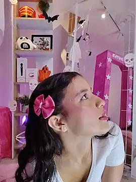 LUNAA    online show from 10/29/25, 04:11