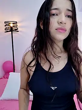 LUNAA    online show from 10/03/25, 04:03