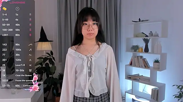 UdelaDodson online show from 11/27/25, 01:06