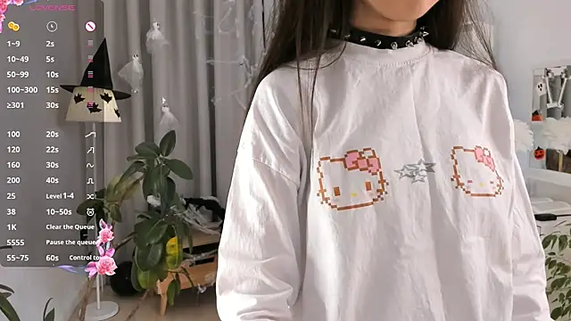 UdelaDodson online show from 10/31/25, 01:13