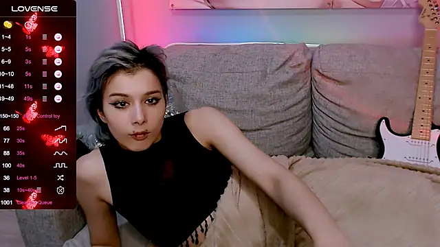 SophieAsh online show from 10/11/25, 07:37